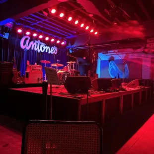 Antones stage.