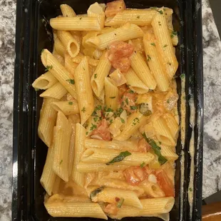 Wth penne vodka