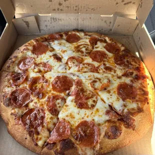 Medium Pepperoni Pizza
