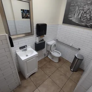 Obligatory bathroom photo