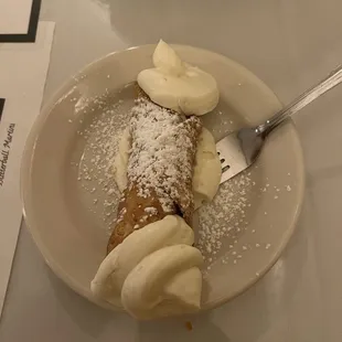 Of course, a cannoli