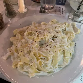 Fettuccini Alfredo