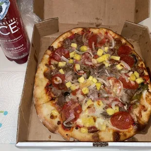 Fantastic 10 inch Antonio&apos;s Special Pizza with pineapple togo!!!