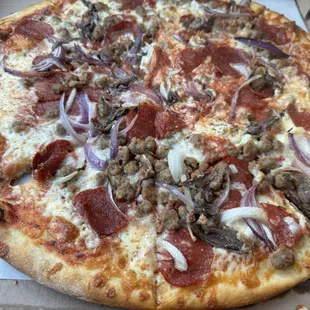 Pepperoni, Beef, Onion, Anchovy, thin crust