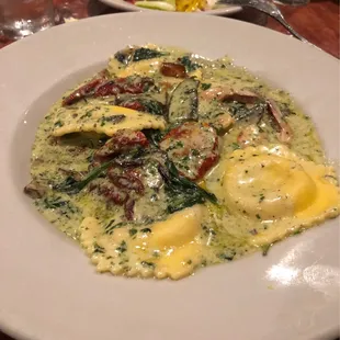 LOBSTER RAVIOLI