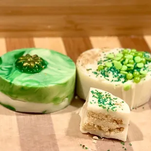 St Patricks Day, Handmade, White Chocolate Covered Oreos decorated for great gifts!
