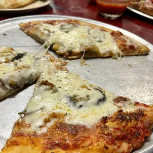 Eggplant pizza... it was such an unusual offering we decided to try it. Got a 12' in case we didn't like it. It was soooo good!