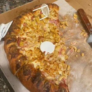 Hawaiian style pizza with cashews!