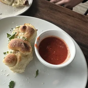 Garlic knots and marinara are amazing