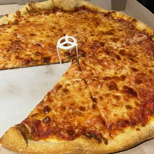 Regular Plain Pizza/i0