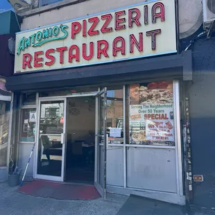 Antonio&apos;s Pizzeria Storefront