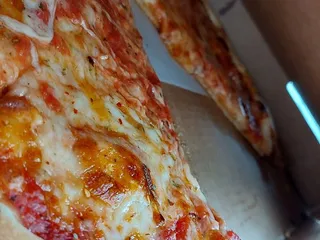 Not Ray's Pizza