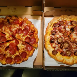 Pepperoni and sausage onion. Excellent!