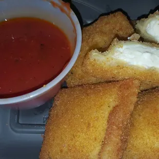 Cheese ravioli - alright