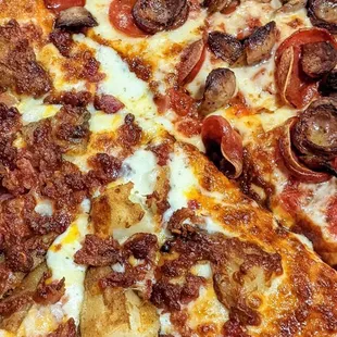 Half Ranch Potato Skin, Half Dolce Picante Pizza (medium) | Instagram: @telephonesmoothie