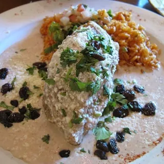 Chile Relleno en Nogada