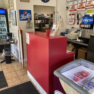 Great great pizza and very friendly people make this a place worthy to stop it
