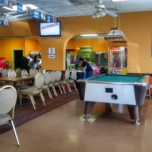 Always a welcoming place for Lunch or Dinner... Watch a game with a Cold Beer with Friends