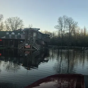 We were among the last to get to eat here before the restaurant flooded.  The food was well worth getting our feet wet.