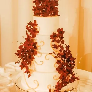 4 tier wedding cake