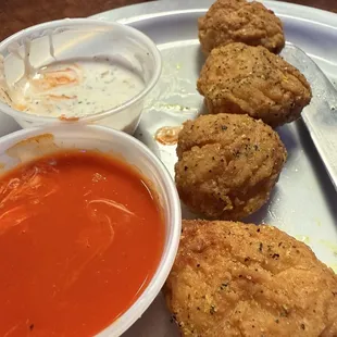 12 Boneless Wings lemon pepper