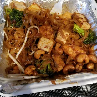 Spicy Cashew Noodles