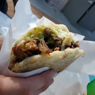 Beef Arepa (One salsa)