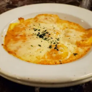 The Lobster Ravioli is creamy cheesy delicious in a wonderful vodka sauce.