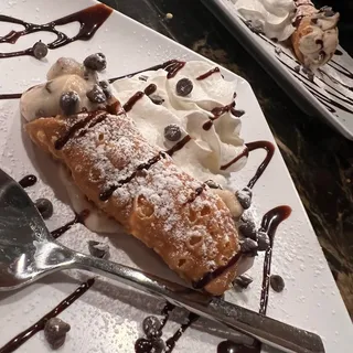 Large Cannoli