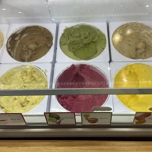 Hawaiian Liliko'i, Black Tea, Hibiscus &amp; Lime, Matcha, Mango, Chai Tea