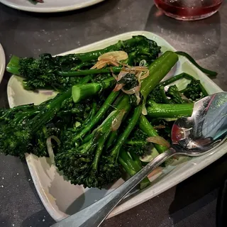 italian broccoli, shallot, garlic & chili