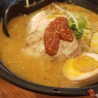 Aoyama Spicy Tonkotsu Ramen