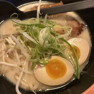 Tonkotsu Classic Ramen