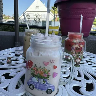 Dashiell Frappe (Strawberry Horchata)