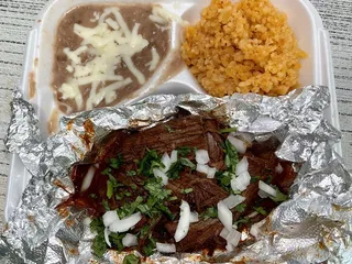 La Tia Restaurante y Taqueria