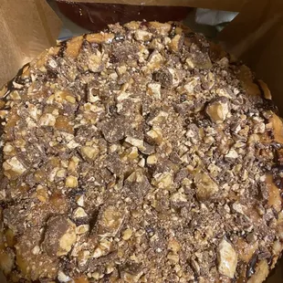 Snickers cheesecake