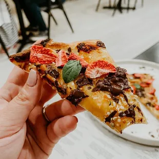 Dessert Flatbread (Summer 2021 Menu)