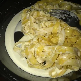 FETTUCCINE ALFREDO