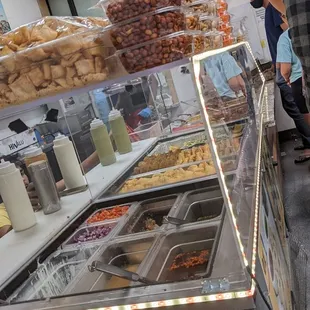 Lunch/Dinner 11am to 11pm