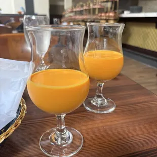Mango lassi