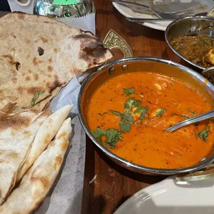 Paneer Makhani, naan, roti