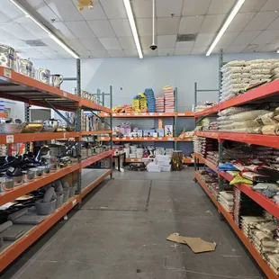 Kitchenware, plates, compostable containers, flours.