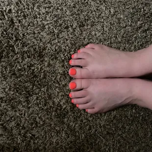 Simple gel pedicure