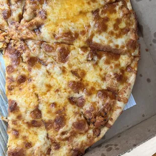 Rope in a buffalo chicken pizza!!!