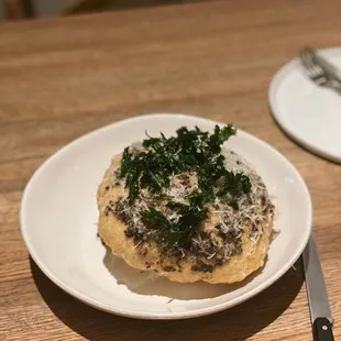 Black truffle puff bread