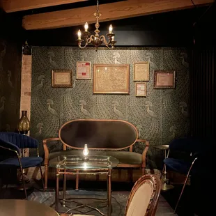 Another seating area.