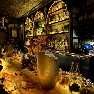 Apotheke bar