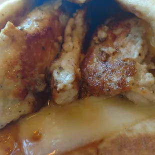 Best chicken pita in the Detroit area.