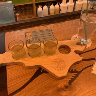 Flight if delicious beers! Mango Peach Gose is my favorite!