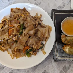 pad khee mao lunch combo